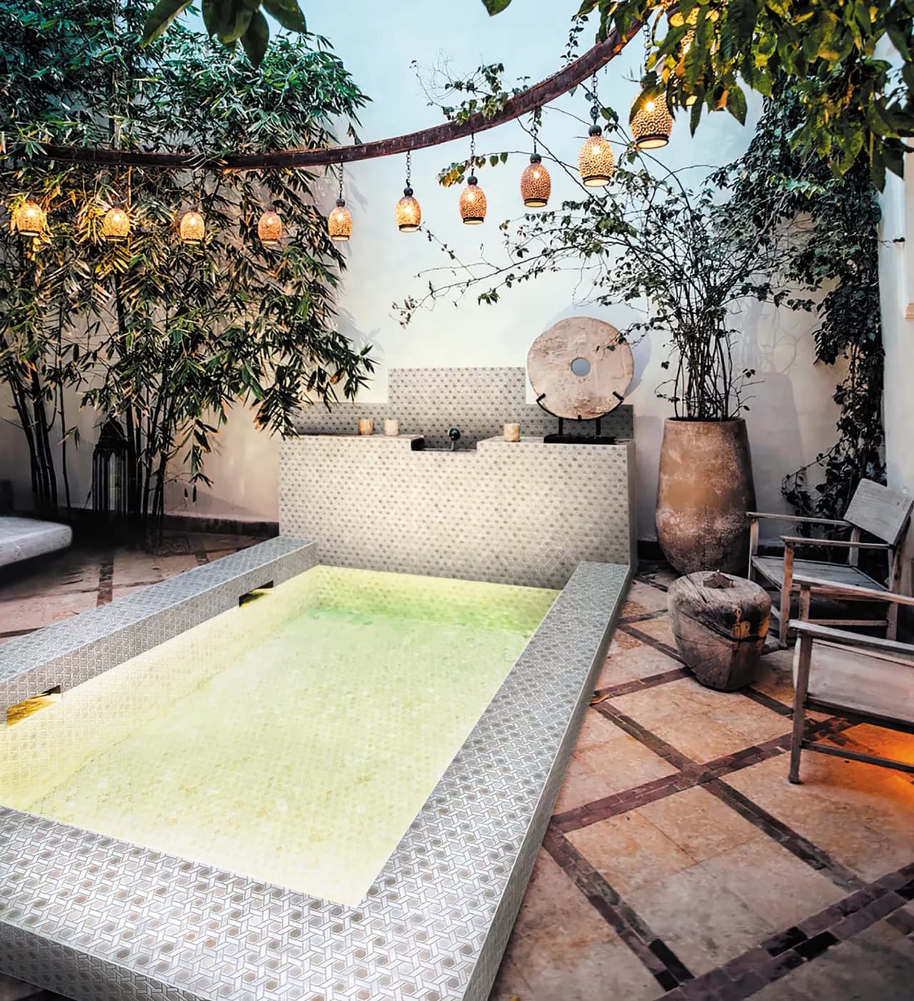 Indoor lap pool with performance features